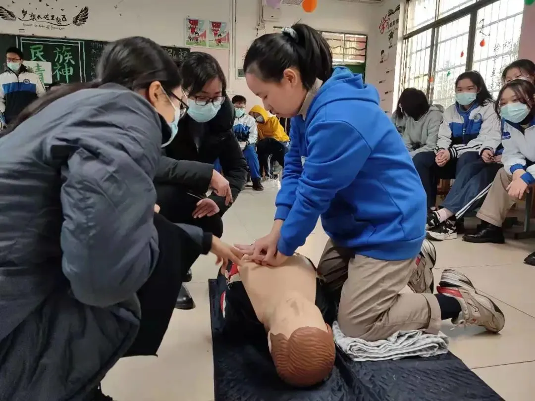 传承雷锋精神,争做文明少年——湘钢一中3月学雷锋系列活动