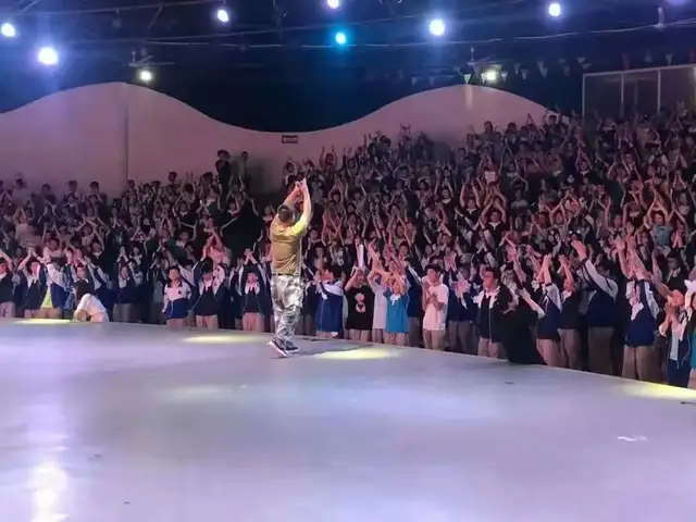 拓展综合素养 赓续红色基因——湘钢一中十二中校区八年级开展主题研学活动