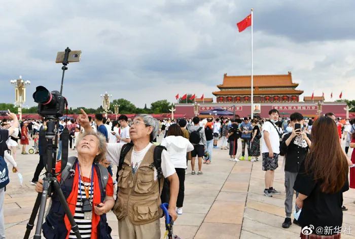 天安门广场庆祝景观向公众开放