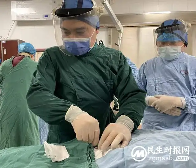 这种病致死率极高，看湘潭县人民医院卒中中心团队如何不开刀微创拆“炸弹”