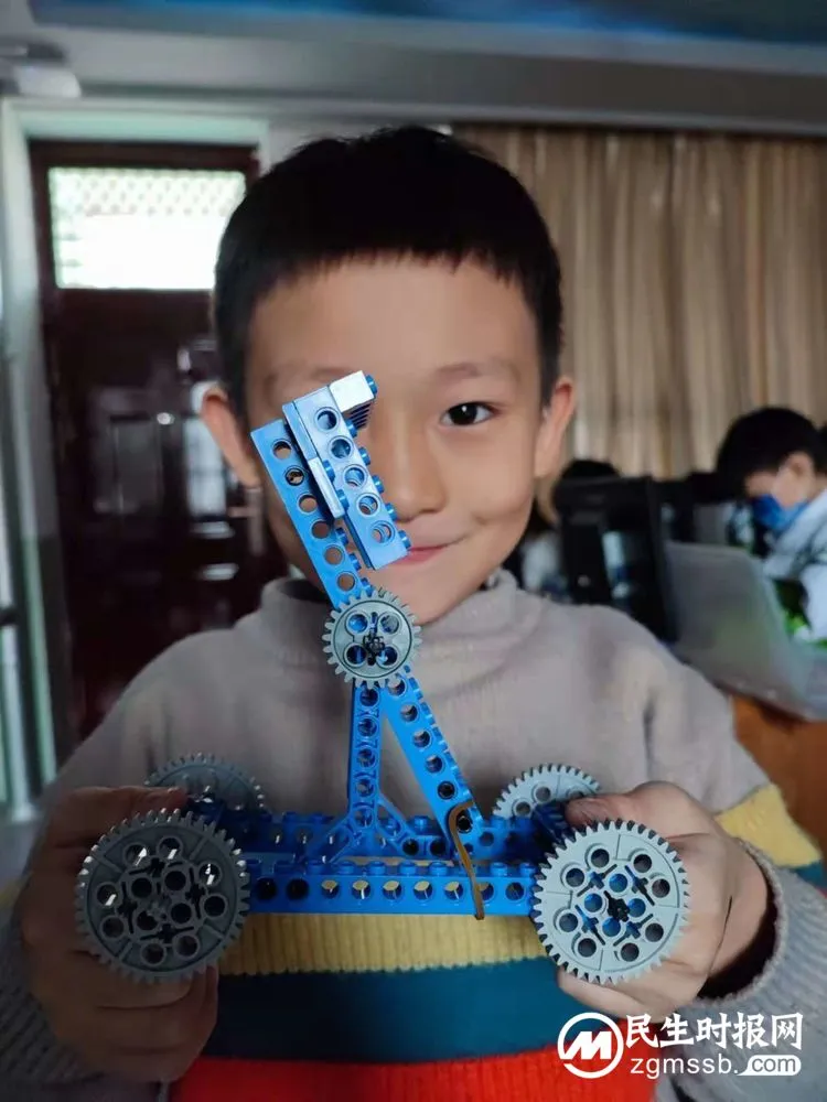 喜讯!丛台小学被授予邯郸市青少年机器人编程竞赛实践基地称号 喜讯!丛台小学被授予邯郸市青少年机器人编程竞赛实践基地称号
