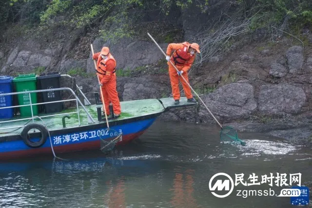 党员志愿者助力水域清洁 守护千岛湖一湖秀水 党员志愿者助力水域清洁 守护千岛湖一湖秀水