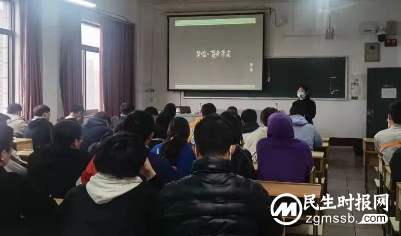湖南城建职院组织师生观看《楚怡·百年荣光》纪录片