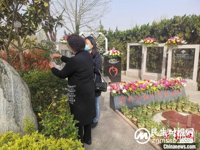 人体器官捐献协调员:两手托生死,为生命摆渡 人体器官捐献协调员:两手托生死,为生命摆渡