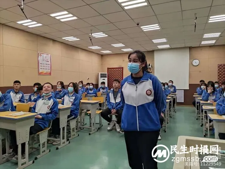 相隔千里,爱有回声//湘潭市第三中学2101班与新疆高昌二中高二6班开展手拉手线上活动之“同唱一首歌” 相隔千里,爱有回声//湘潭市第三中学2101班与新疆高昌二中高二6班开展手拉手线上活动之“同唱一首歌”