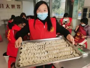 “温馨饺子宴 情暖三八节”——城阳城址管委会庆祝“三八”妇女节暨孝老爱亲饺子宴活
