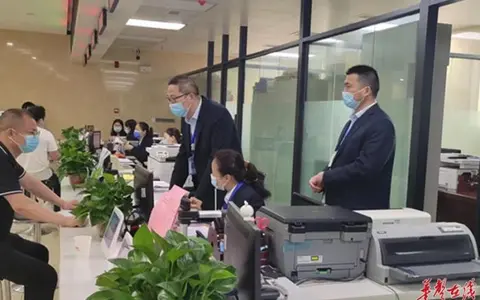 湘潭县城管执法局落实“走流程、解难题、优服务”行动