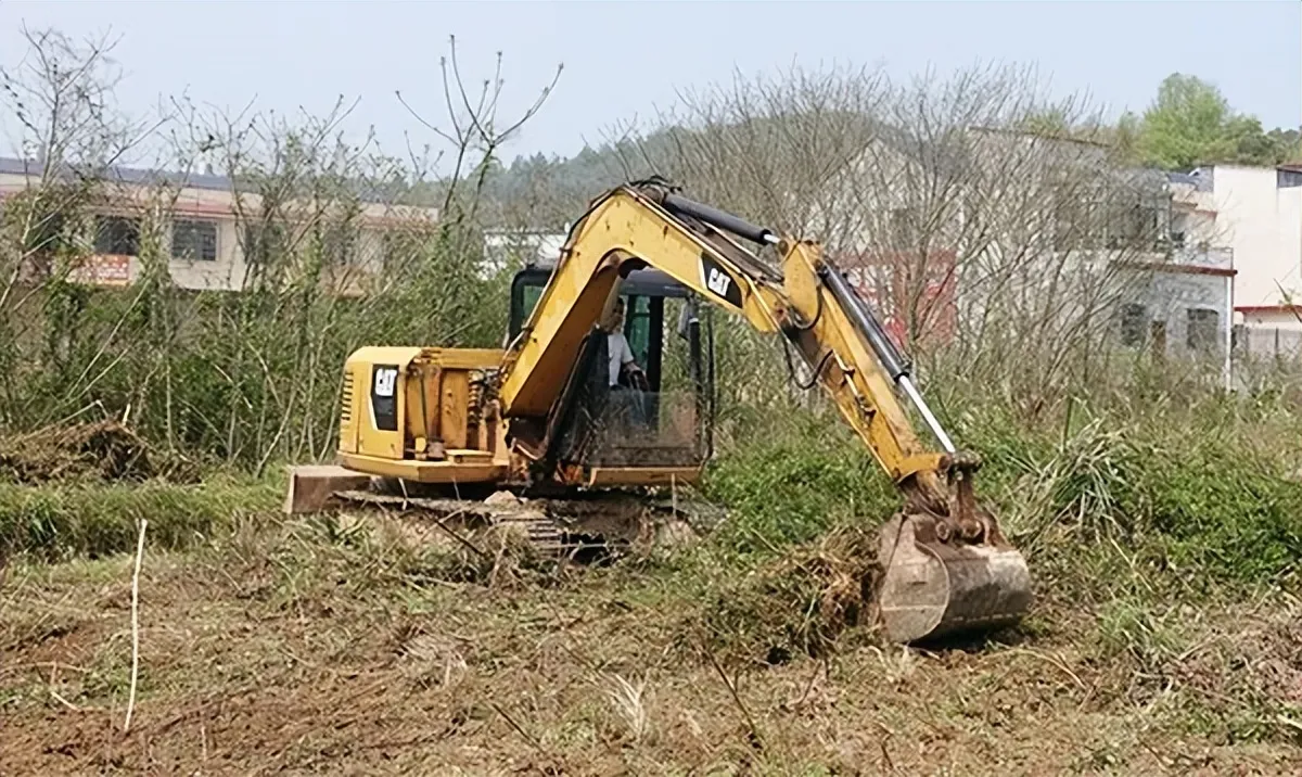 湘潭县“硬核”治理耕地抛荒