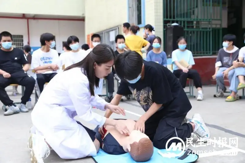 湘潭县人民医院开展2022年“现场救护--第一目击者行动”公众急救知识技能培训进校园