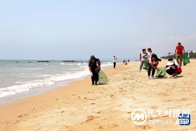 清洁海滩 守护海洋 清洁海滩 守护海洋