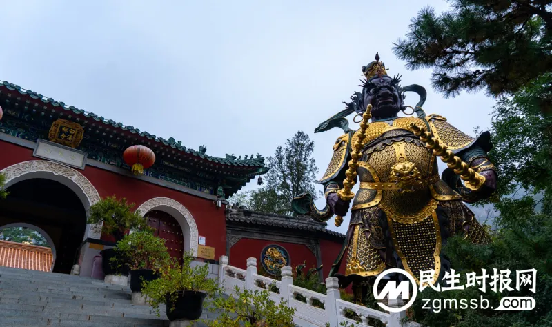 我国“魔幻”的古寺，佛像面目狰狞让人害怕，游客：感觉来了剧组