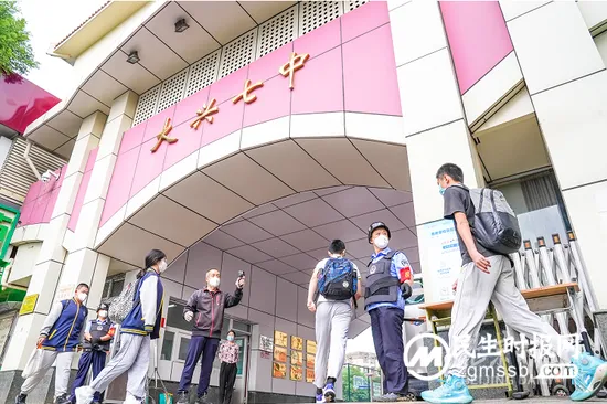 北京非涉疫初三学生今天返校！多图直击