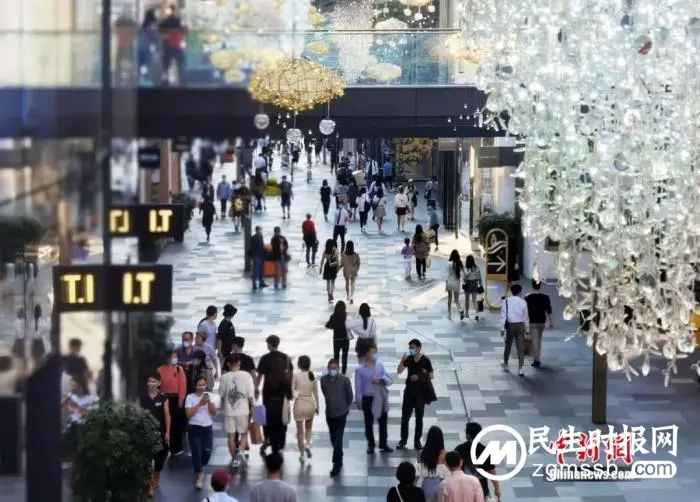 多地放松落户“抢人”，上海又出手了！