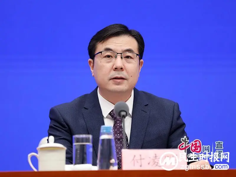 正值毕业季,年轻人为何失业率上升?国家统计局回应 正值毕业季,年轻人为何失业率上升?国家统计局回应
