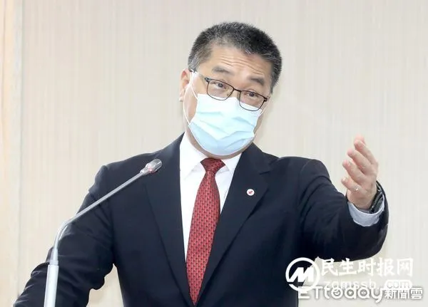 又一个!民进党当局“内政部长”徐国勇快筛阳性 又一个!民进党当局“内政部长”徐国勇快筛阳性