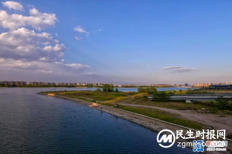 这云有点不正经，强对流天气出美景