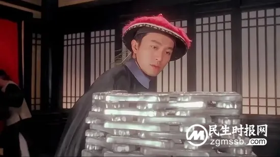 几十万人的银行存款“消失” 背后关键人物是他？