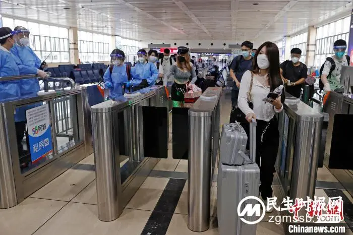 人员跨省流动政策放宽，暑假可以探亲出游吗？