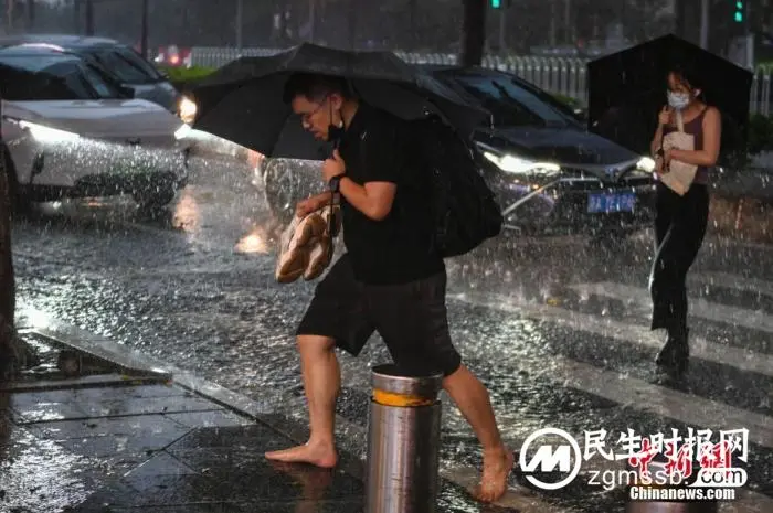 雨一直下，多地演练“如果雨水倒灌地铁”