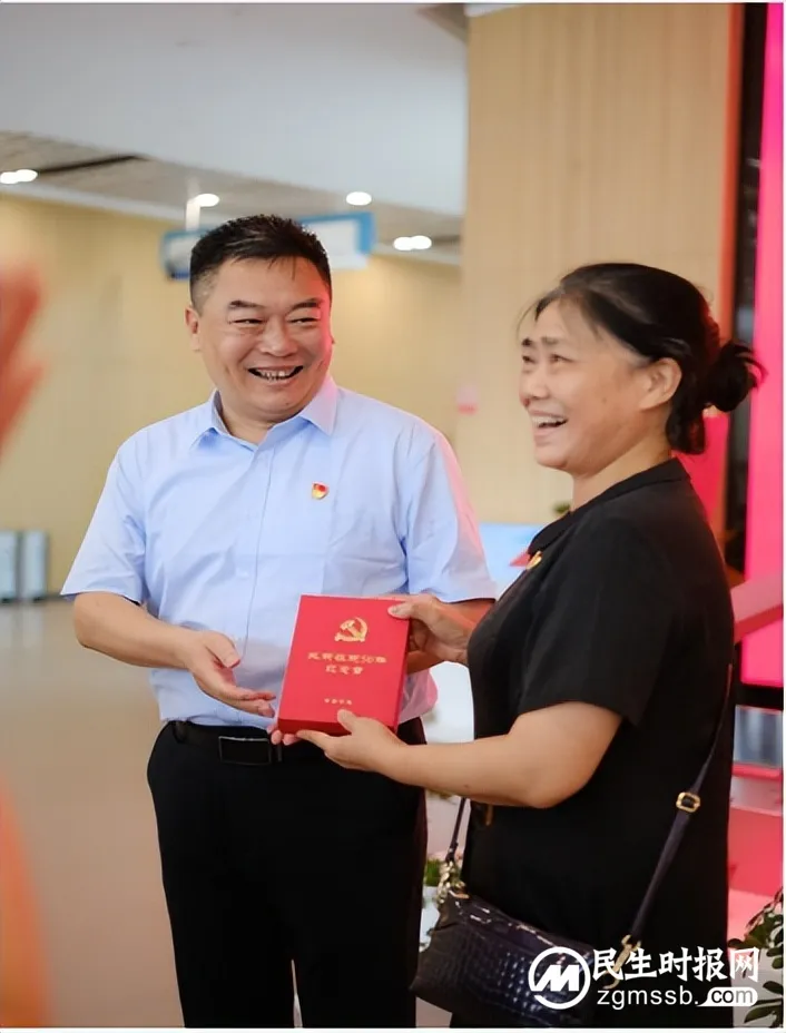 湘潭市行政审批服务局开展“喜迎二十大，奋进新征程”主题党日活动