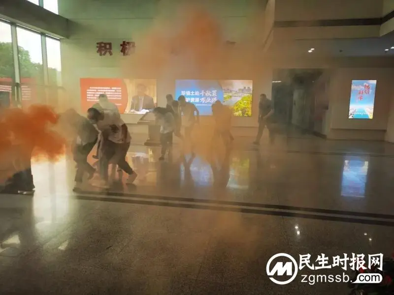 湘潭市自然资源和规划局组织观看安全生产警示片和消防安全培训演练 湘潭市自然资源和规划局组织观看安全生产警示片和消防安全培训演练