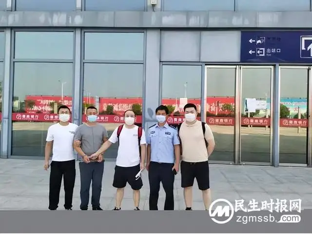 【打击整治“百日行动”】打击篇：奔赴两省抓捕两名帮助信息网络犯罪活动嫌疑人落网