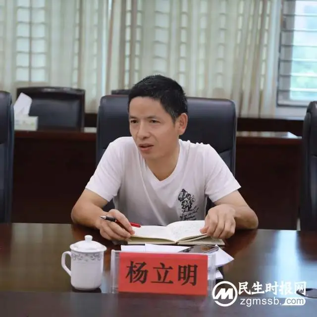 湘潭县人大常委会走访调研县法院
