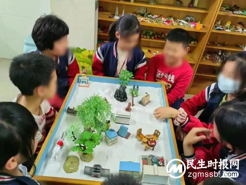 为困境儿童筑起“心理关爱防护网”——“莲心向未来”困境儿童团体心理辅导活动侧记