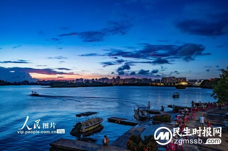 海南琼海：万泉河畔享清凉