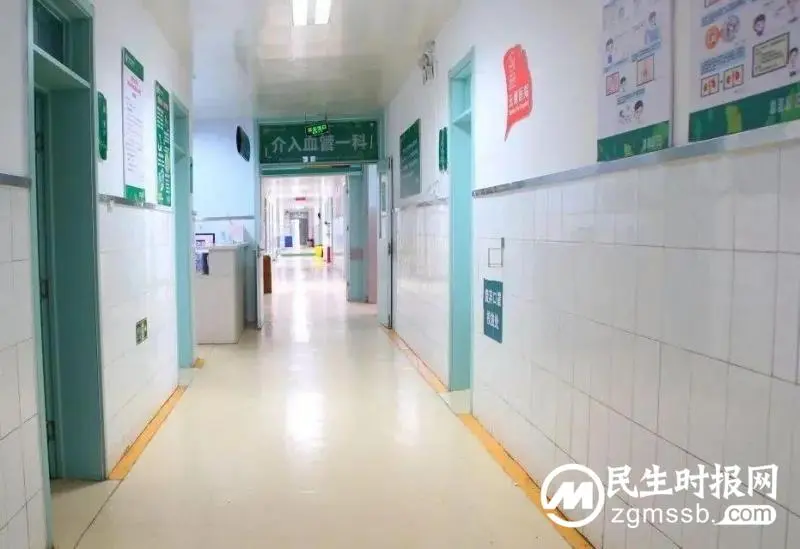 邯郸市第二医院多科联合实施经皮经肝胆道镜取石术