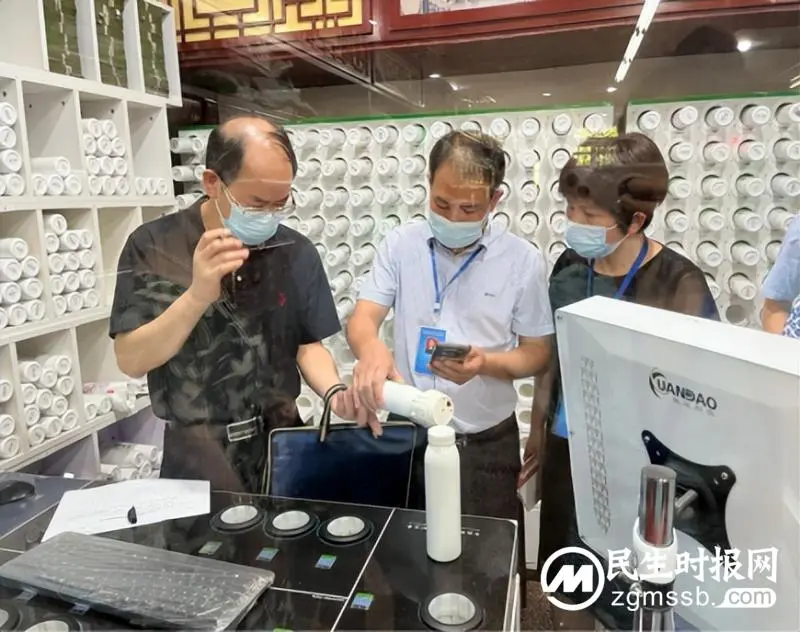 湖南省中医药管理局副局长曾清一行赴湘潭市中医医院开展中药配方颗粒管理工作调研指导 湖南省中医药管理局副局长曾清一行赴湘潭市中医医院开展中药配方颗粒管理工作调研指导