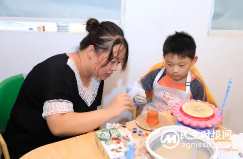 “健达快乐成长计划”再度携手“协作者”守护疫情下的亲子陪伴