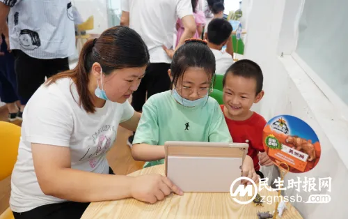 “健达快乐成长计划”再度携手“协作者”守护疫情下的亲子陪伴