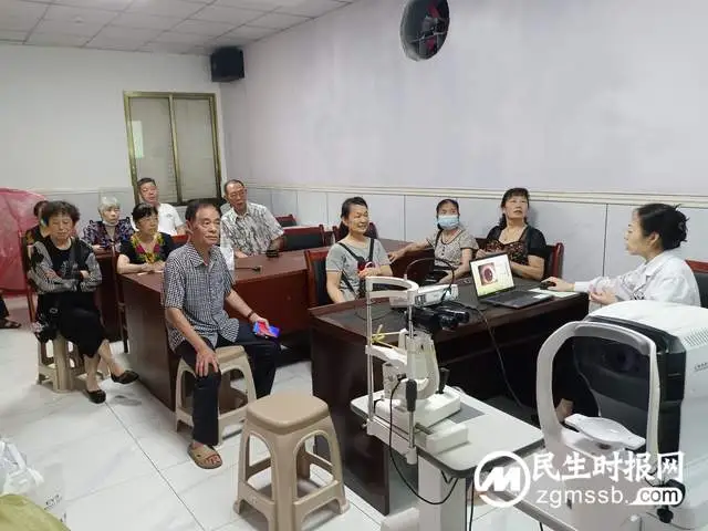 【基层动态】云塘街道社区卫生服务中心联合湘潭爱尔仁和医院开展健康体检公益活动