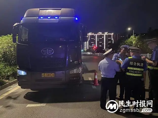 湘潭县城管执法局持续开展交通问题顽瘴痼疾集中整治行动