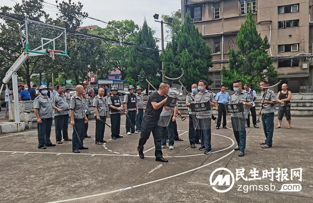 【反恐防暴】湘潭县中医医院组织开展反恐防暴应急演练