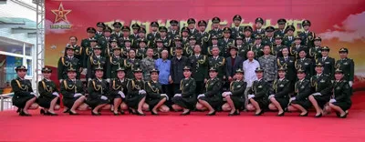 云南省军区昆明第三离职干部休养所：邀请老兵合唱团慰问老干部