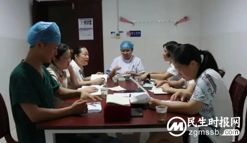 无影灯下的“手护”者手术笔记大比拼