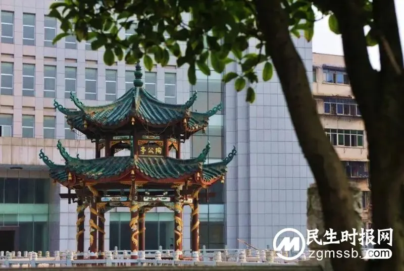 潭中芳华 | 巍巍钟楼 爱满潭中