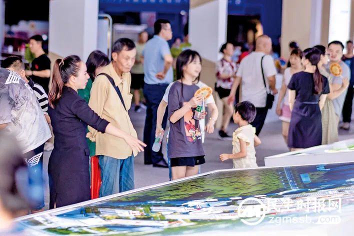 火出圈!湘潭城发集团专场房源展示会带热楼市,带火窑湾 火出圈!湘潭城发集团专场房源展示会带热楼市,带火窑湾