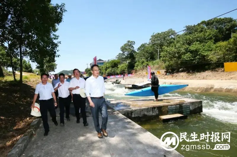 胡贺波到湘乡调研夏粮收购等工作 并开展巡河活动 胡贺波到湘乡调研夏粮收购等工作 并开展巡河活动