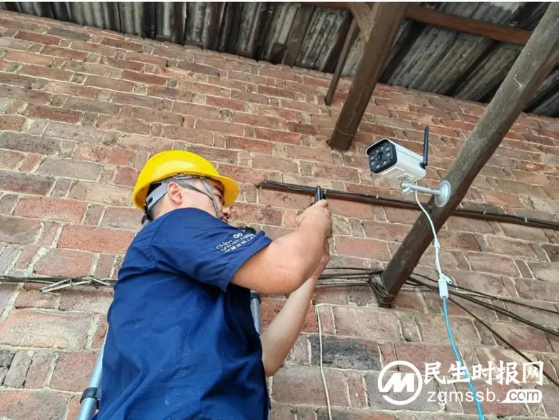 抗高温、保通信,湘潭联通用心服务“不降温” 抗高温、保通信,湘潭联通用心服务“不降温”