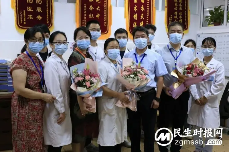 【中医·医者红】“医”心向党、踔厉奋进!——湘潭市中医医院庆祝第五个“中国医师节” 【中医·医者红】“医”心向党、踔厉奋进!——湘潭市中医医院庆祝第五个“中国医师节”