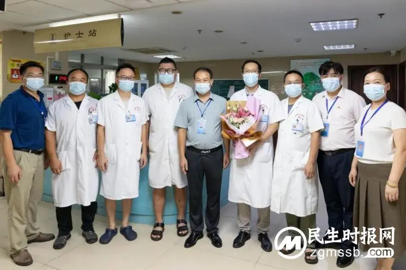 【中医·医者红】“医”心向党、踔厉奋进!——湘潭市中医医院庆祝第五个“中国医师节” 【中医·医者红】“医”心向党、踔厉奋进!——湘潭市中医医院庆祝第五个“中国医师节”