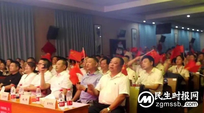 【“医”心向党 踔厉奋进】 湘潭县人民医院医共体举办第五届中国医师节庆祝表彰晚会 【“医”心向党 踔厉奋进】 湘潭县人民医院医共体举办第五届中国医师节庆祝表彰晚会