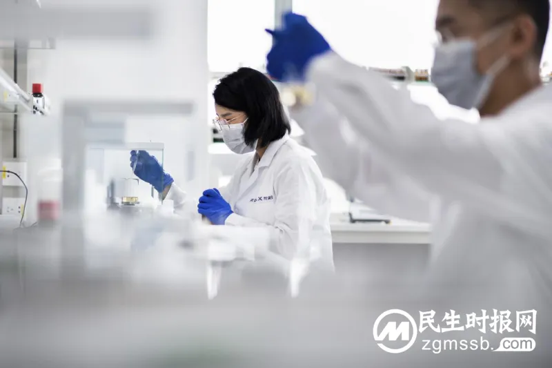 RELX悦刻国标新品上线，8亿研发投入追求满分体验