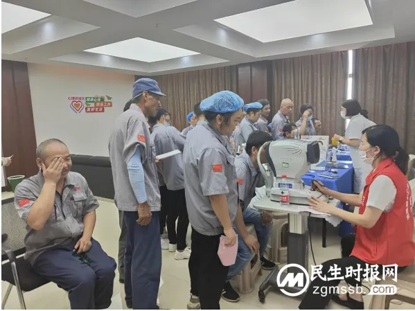 办实事——健康体检进企业 助力企业健康发展 办实事——健康体检进企业 助力企业健康发展