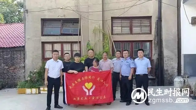 【打击整治“百日行动”】服务篇：石潭派出所走访慰问读研困境大学生