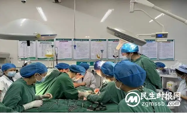 【中心医院·医者红】与生命赛跑的7小时——湘潭成功救治一名羊水栓塞产妇