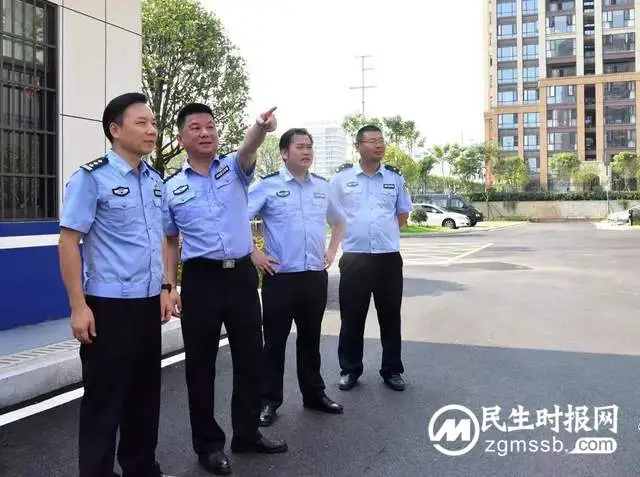 【打击整治“百日行动”】整治篇：强化担当，深化治理，黄键同志督导文明城市建设工作